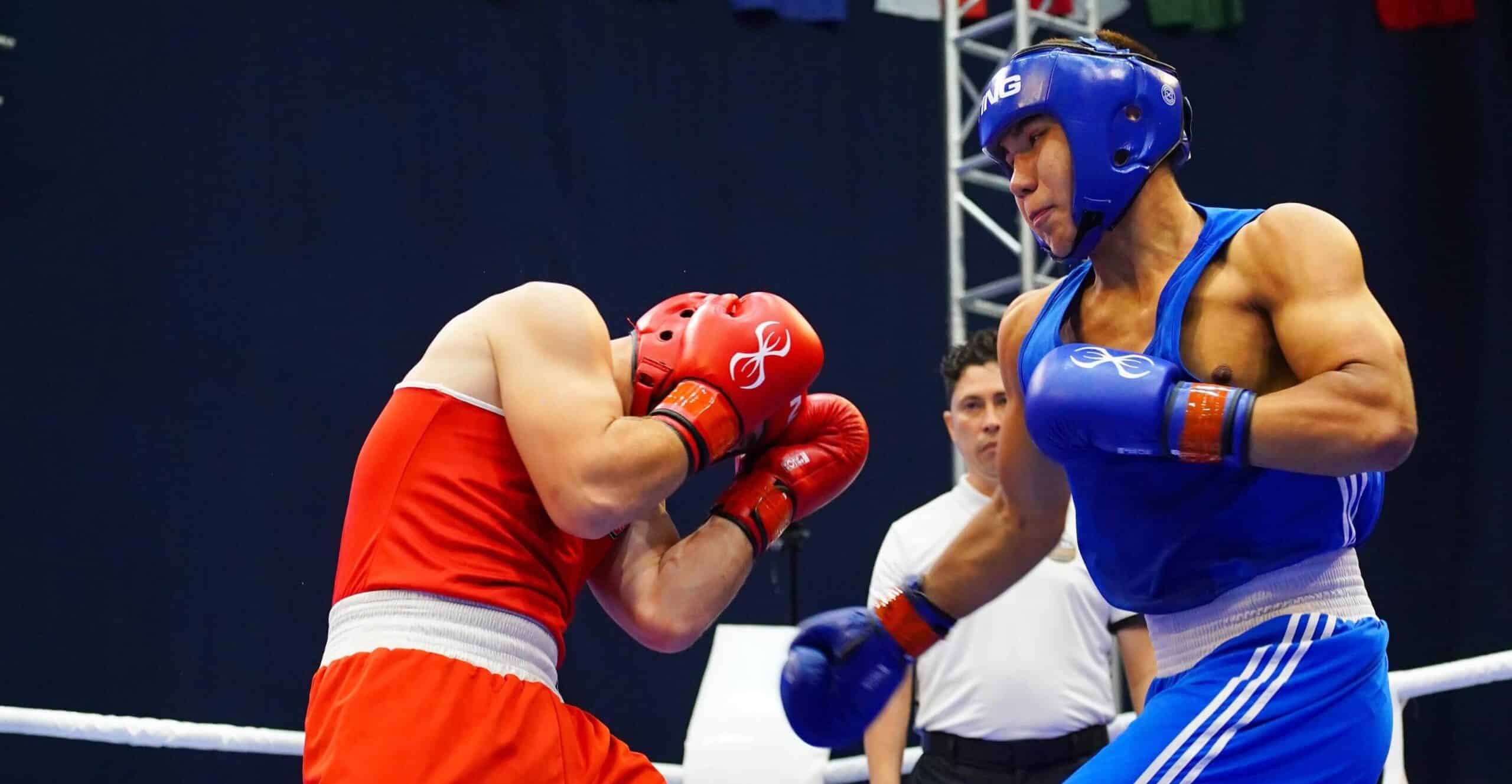 Айдос Усенов и Руслан Ахметов одержали победы на чемпионате мира U19 по боксу в Будве. Оба казахстанца выиграли со счетом 5:0.