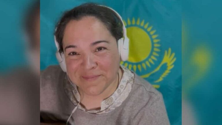 Чилийка покорила соцсети исполнением казахской народной песни