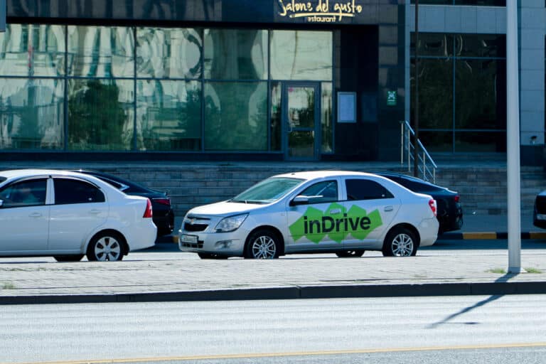 Цены на inDrive «взлетели»: Арсен Томский прокомментировал ситуацию