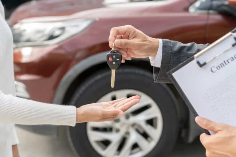 Продал восемь JAC мимо кассы: в Астане осудили менеджера автосалона