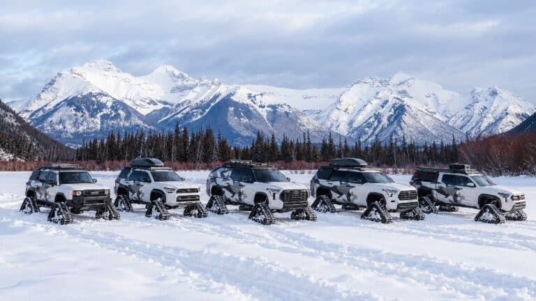 Toyota поставила на гусеницы пять внедорожников и пикапов