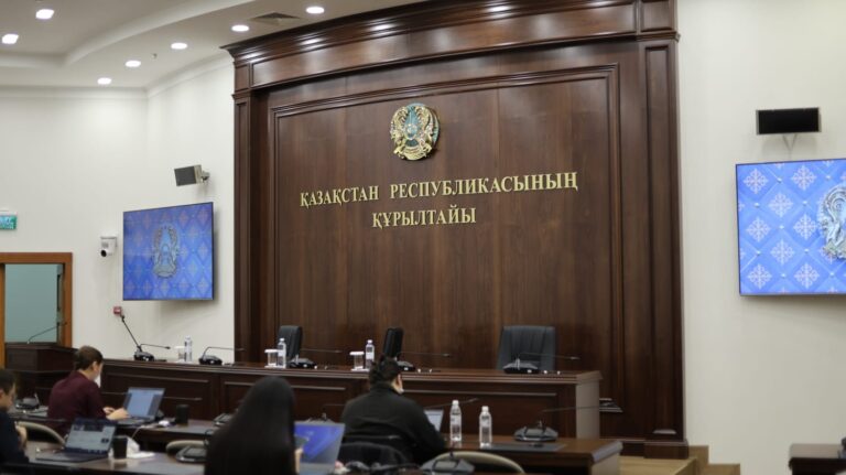 Құрылтай жанындағы мәслихаттар кеңесі қалай жұмыс істейді – түсіндіреміз